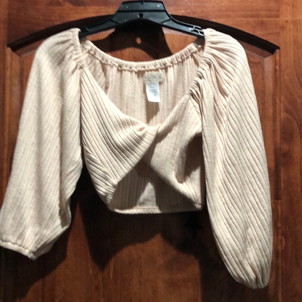 NWOT knit cross cross halter top with long sleeves